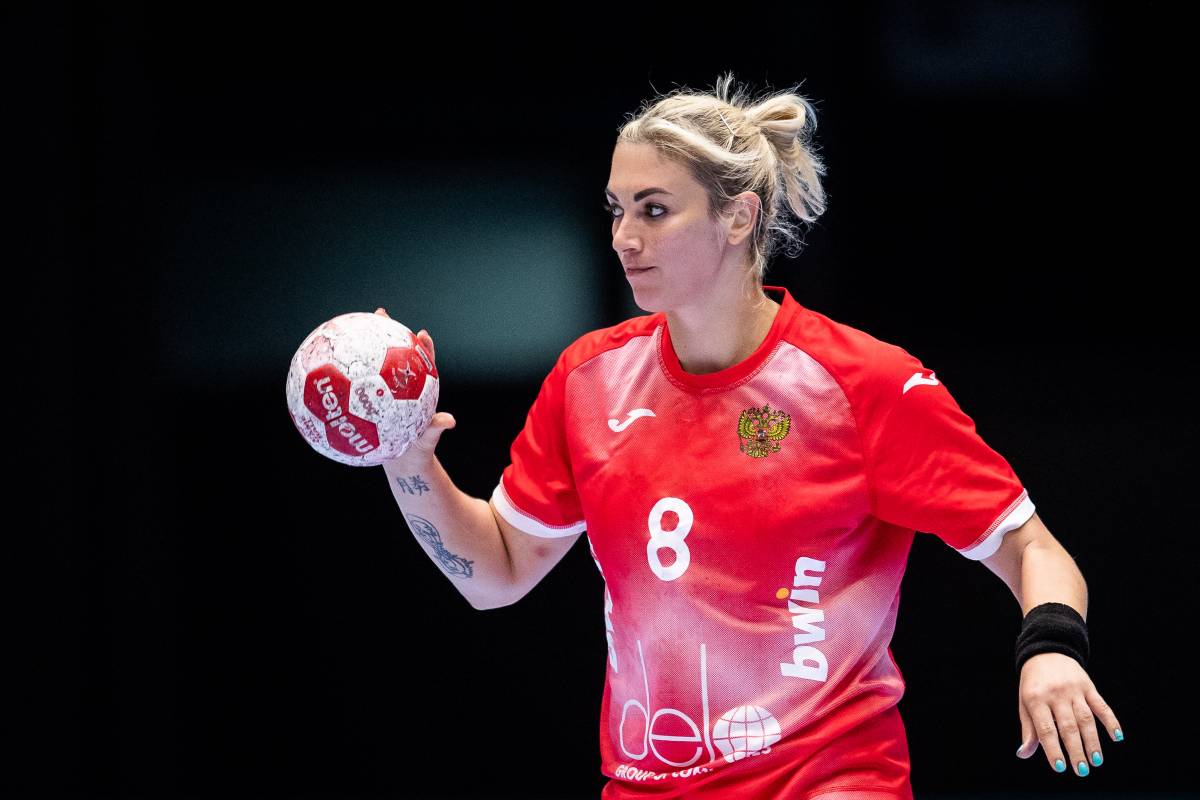 Spain (w) - Russia( w): Forecast and bet on the women's handball match OI-2020